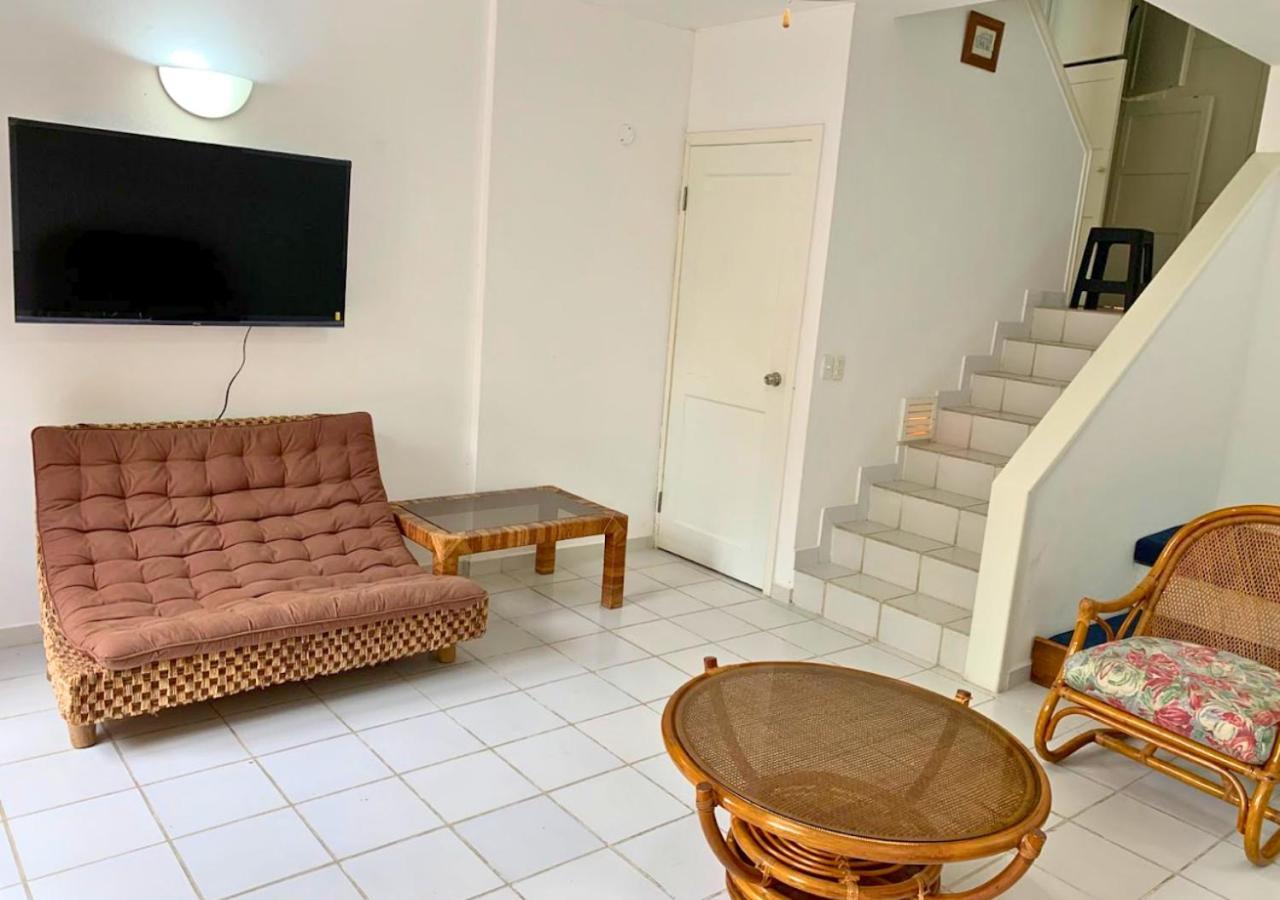 Hermosa Casa De 3 Pisos *